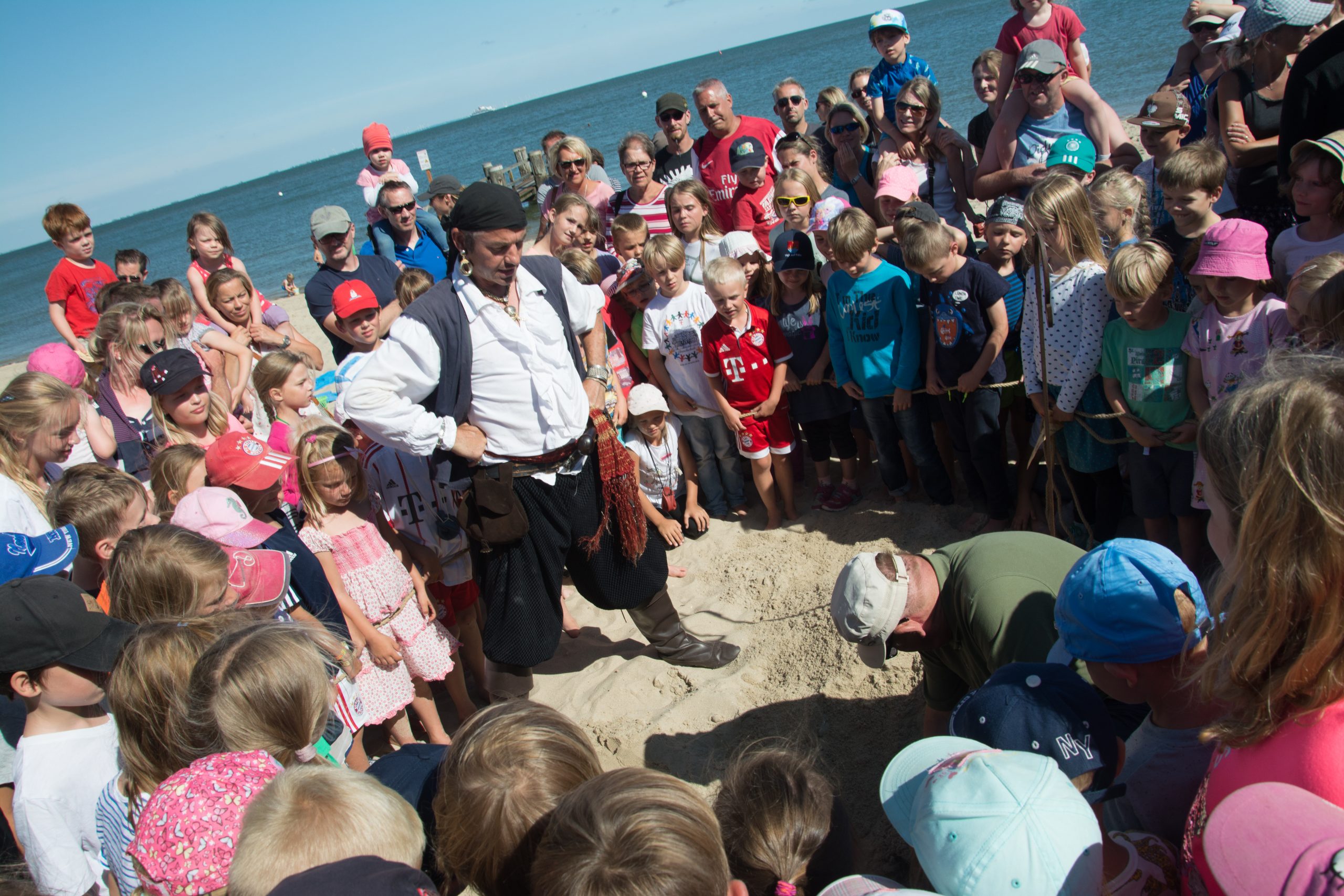 Piratenschatzsuche Kinder Teamarbeit bei Event